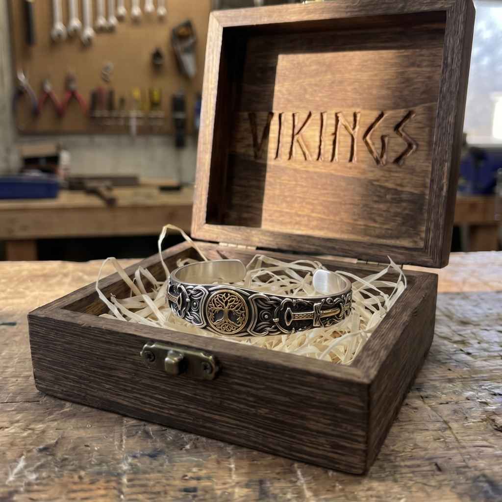 YGGDRASIL CUFF - STAINLESS STEEL